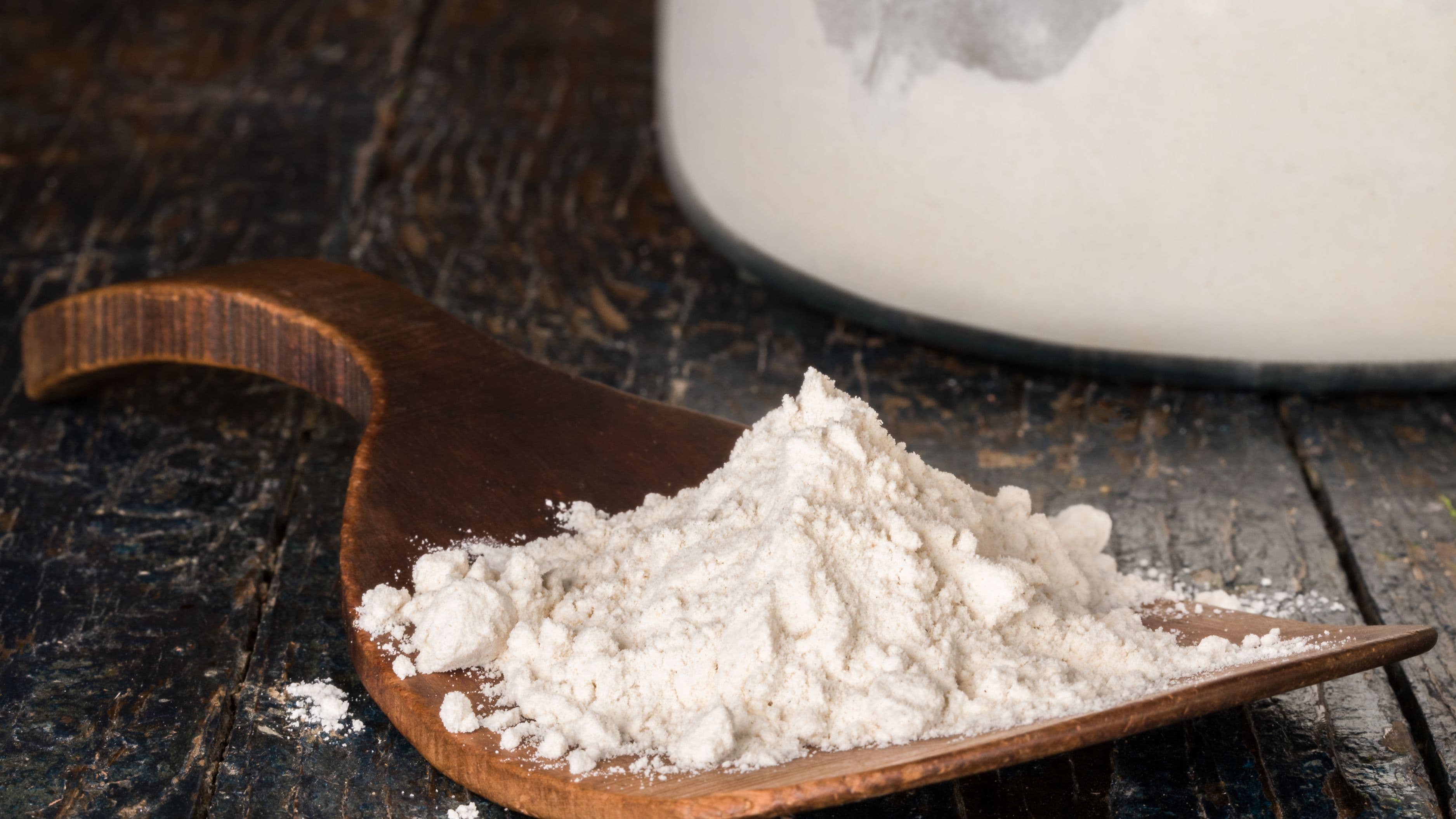 The Difference Between All-Purpose and Bread Flour