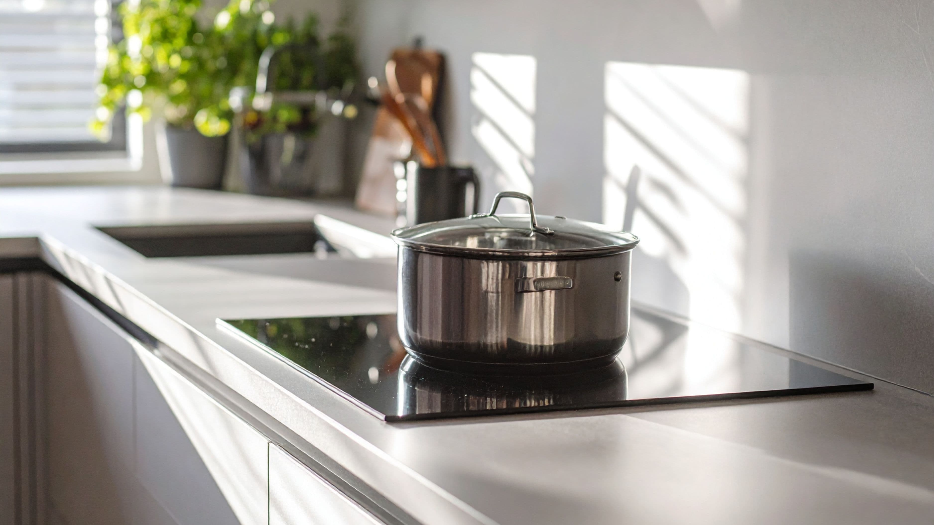 How to Get Even Heat on a Home Stovetop