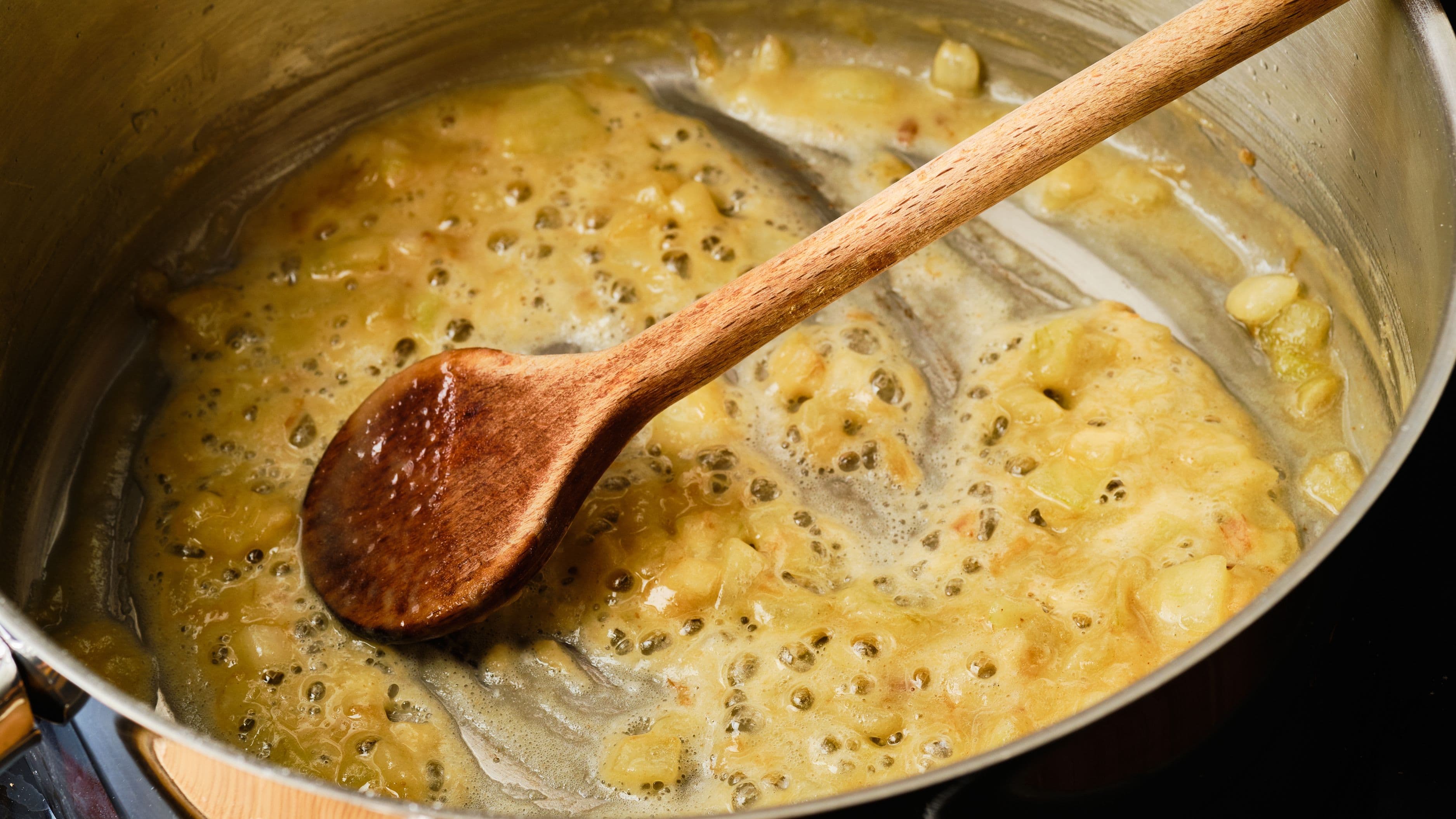 The Art of Building a Roux Without Lumps
