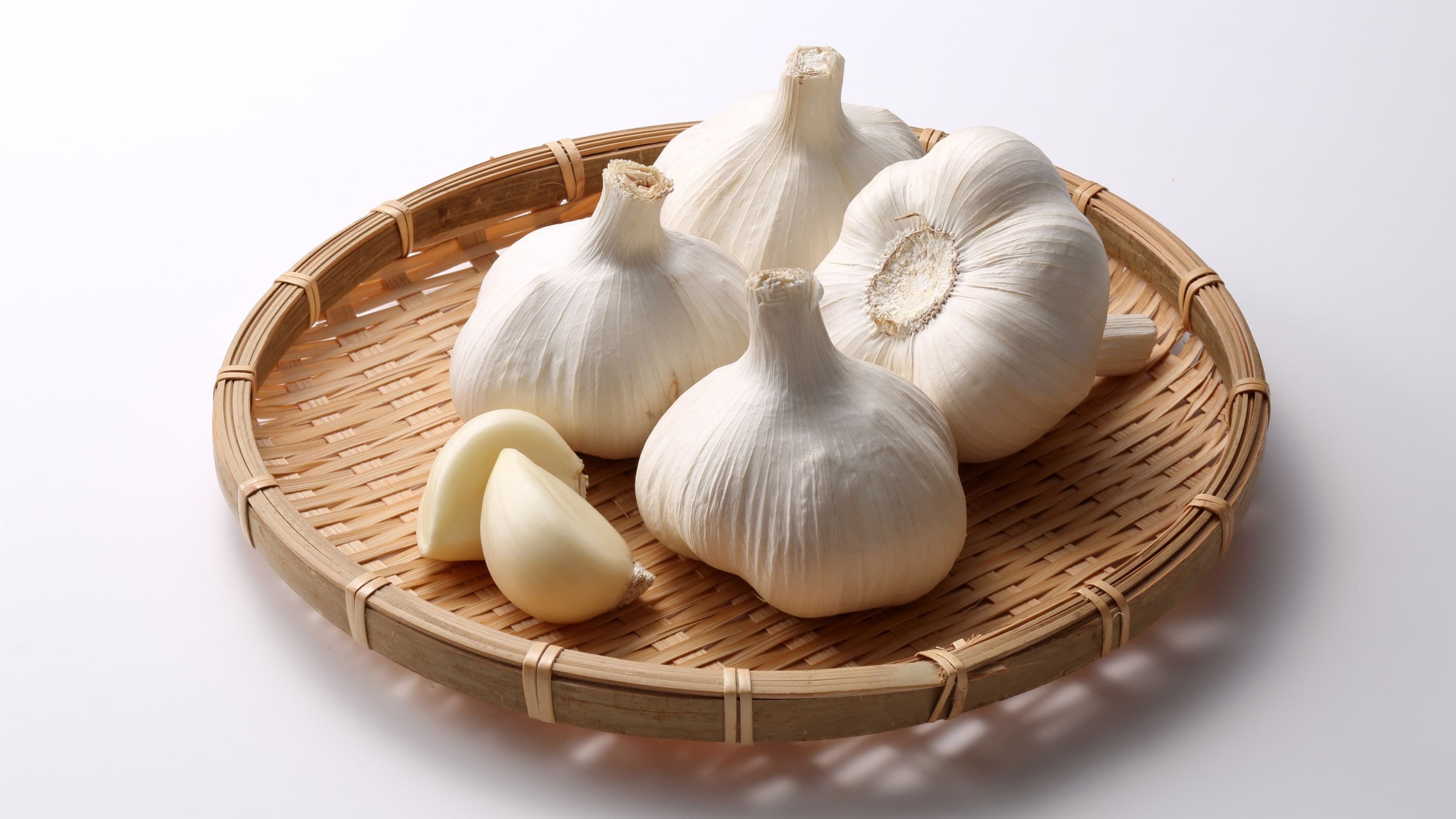 How to Store Garlic So It Lasts for Weeks